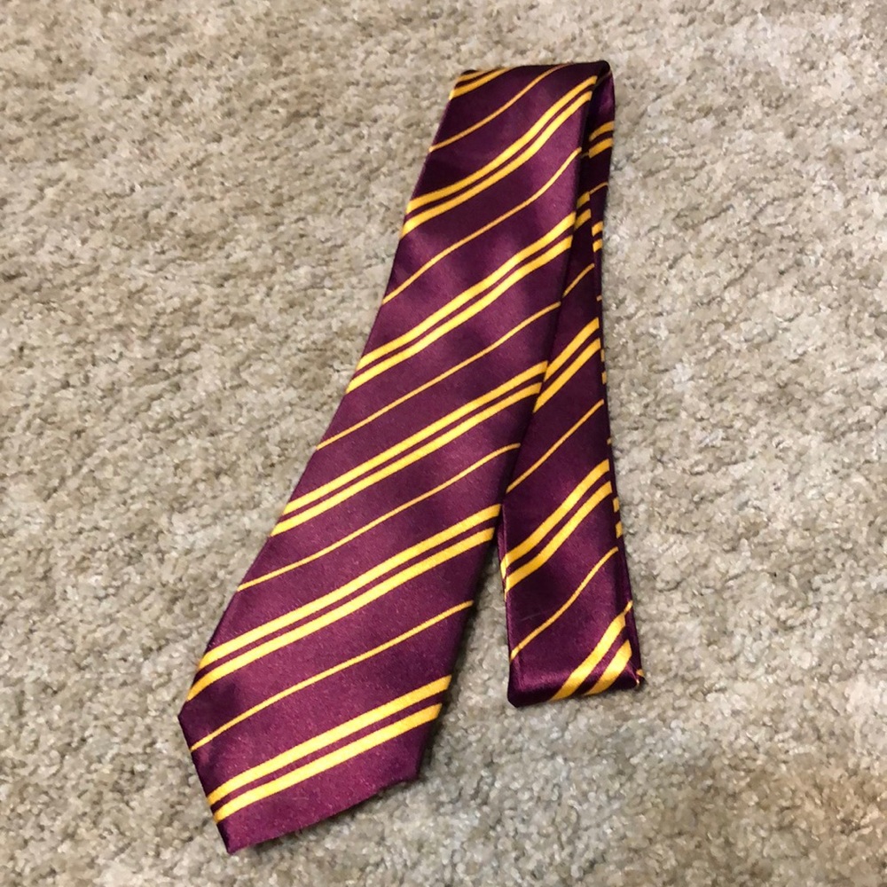 Gryffindor tie